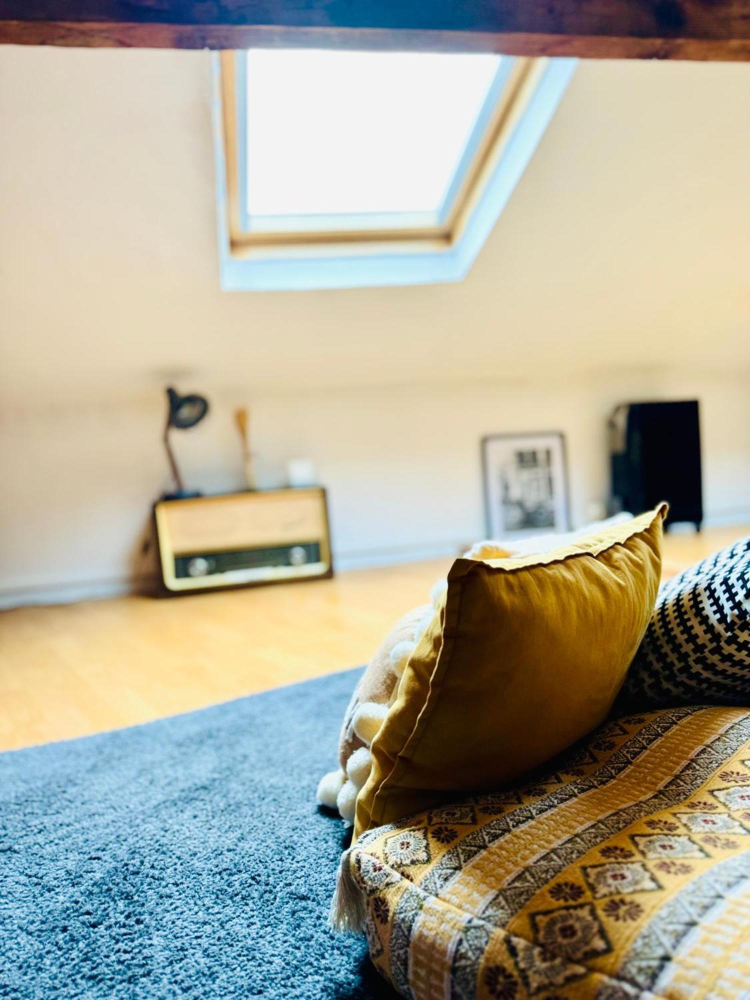 Apartment Direct Views Of Eiffel Tower & Sacre-Coeur From Mezzanine - 10 Mins To Paris Center Bagian luar foto